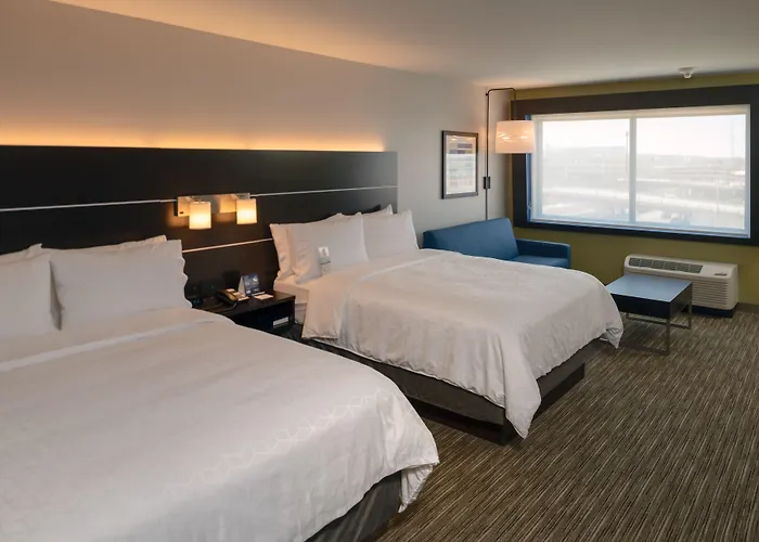 Express & - Downtown - Arts District By Ihg Hotel 3*