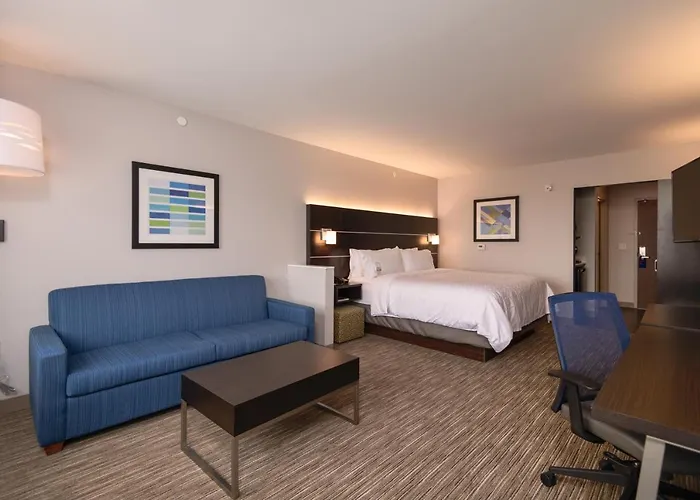 Express & - Downtown - Arts District By Ihg Hotel Tulsa